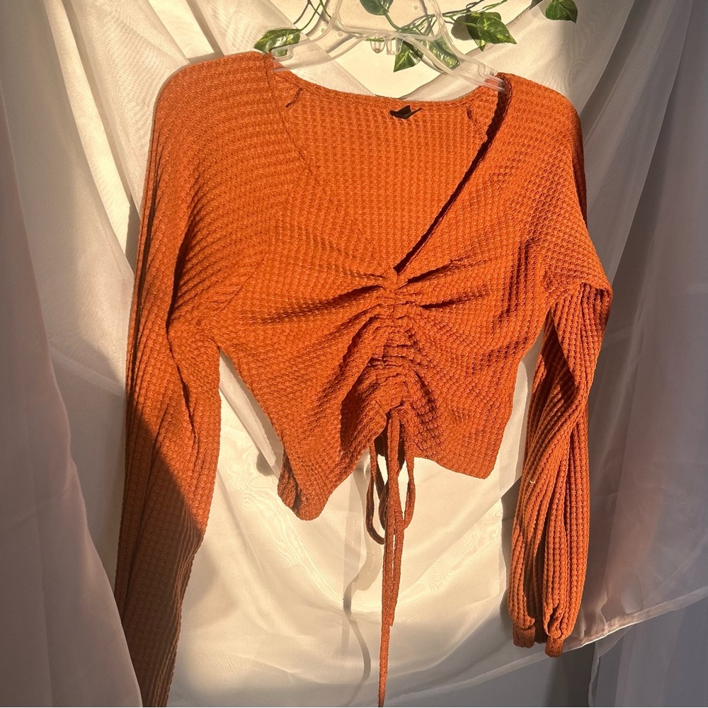 Long sleeve cropped shirt